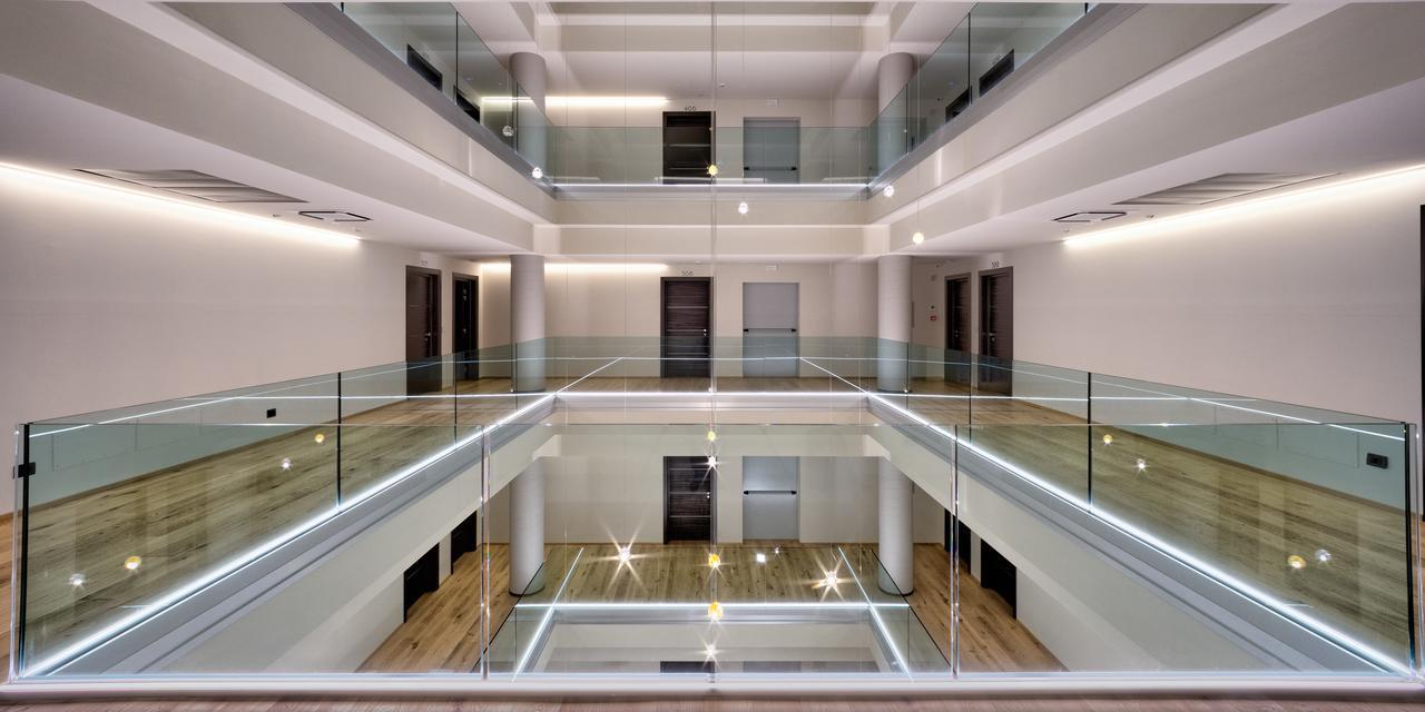 Hotel The Cube Fidenza Exterior photo